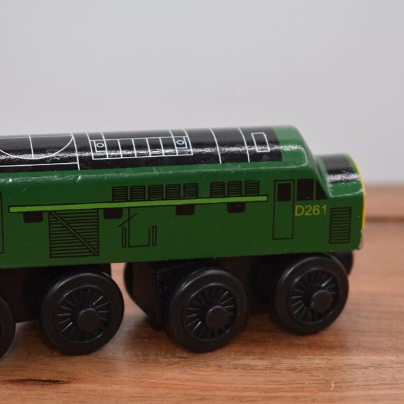 D261 The Diesel 1999 - Thomas & Friends Wooden Railway Trains Engine Magnetic - Picture 4 of 7